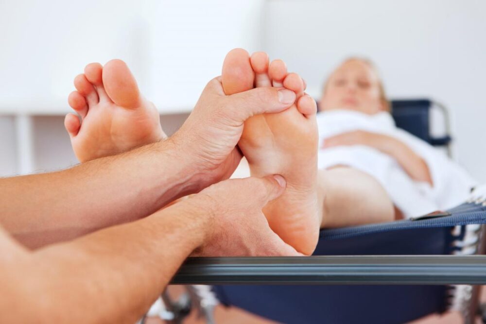 The basic practice of foot massage or reflexology Kuala Lumpur